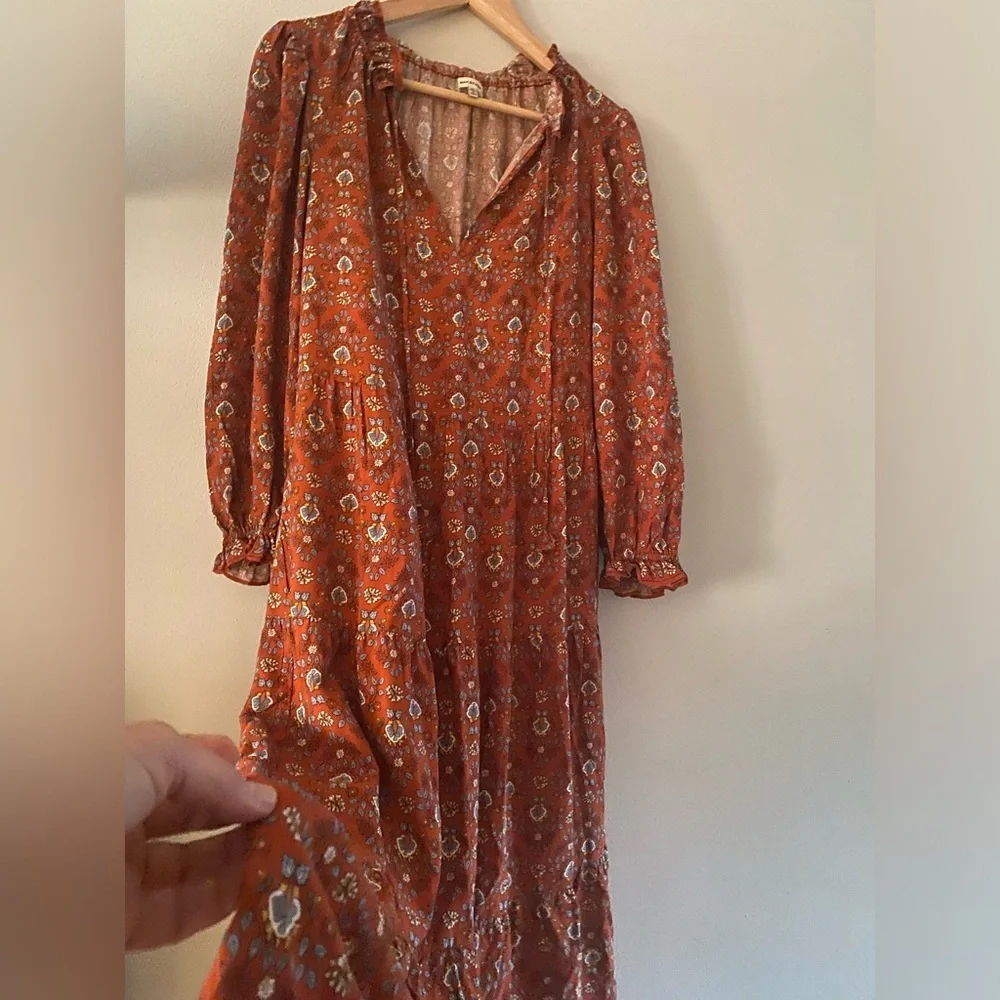 MAX STUDIO 100% Rayon Rust Floral Long Sleeved Tiered Dress Size M